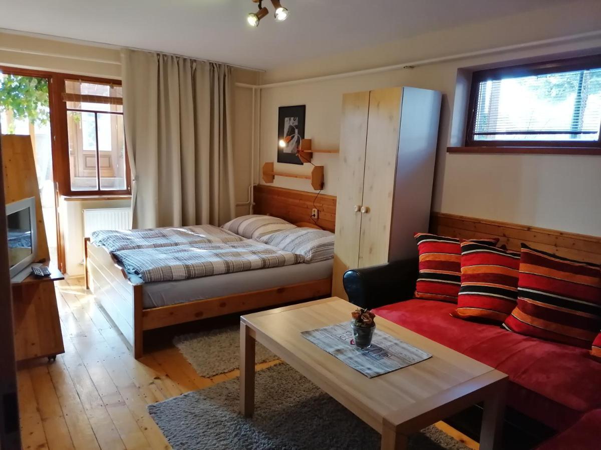 Family House - Apartmany Zuzana Stará Lesná Eksteriør bilde